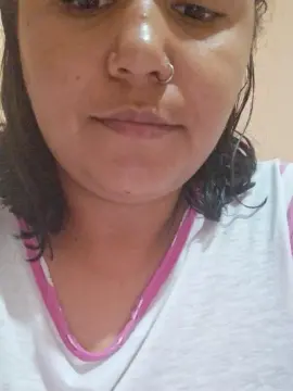 Talia53  live sex cam