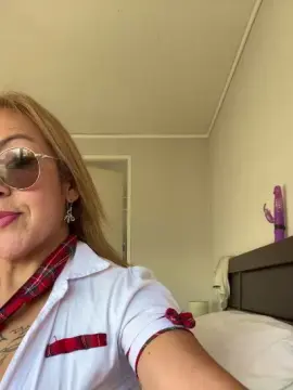 Charlotte_milf3  live sex cam