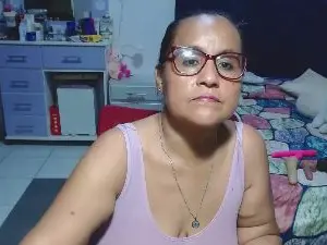 Pervert_hot4  live sex cam