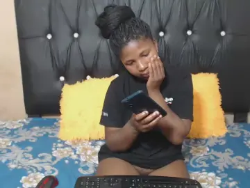 YummyBumz  live sex cam