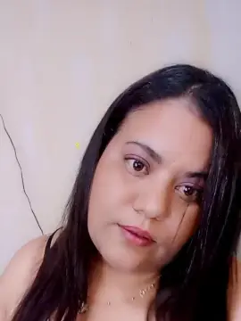 Samantha427  live sex cam