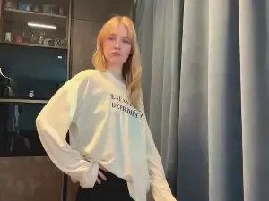LilliamToo  live sex cam