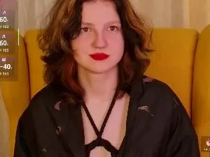 LucienneHisey  live sex cam