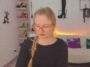 HottieNancy  live sex cam