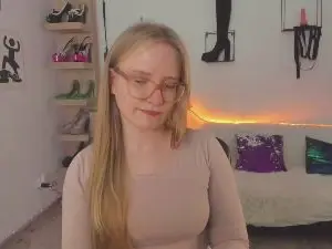 HottieNancy  live sex cam