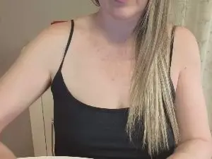 EMMABIONDA  live sex cam