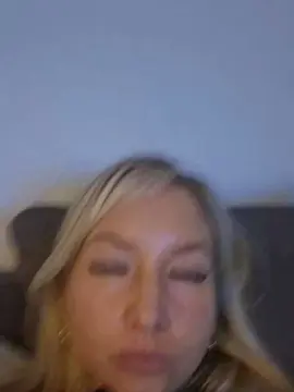 Locita  live sex cam