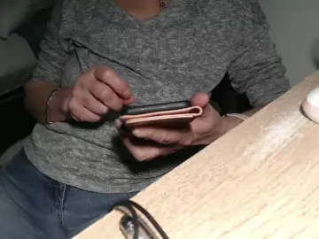 Reifedame59  live sex cam