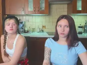 HotCaramelsTrio  live sex cam