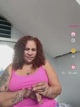 Ladycreamypr  live sex cam