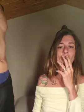 Putaaltovoltage  live sex cam