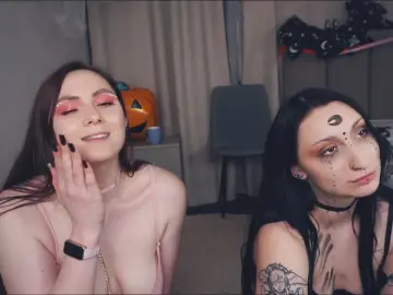 SheenaMannings  live sex cam