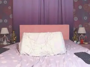 Squirtalice  live sex cam