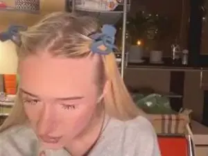 LavinaFyfe  live sex cam