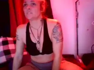 MizzMoist  live sex cam