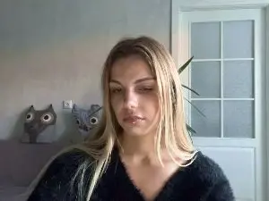 NydiaYauck  live sex cam