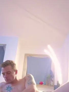 Polimo333  live sex cam