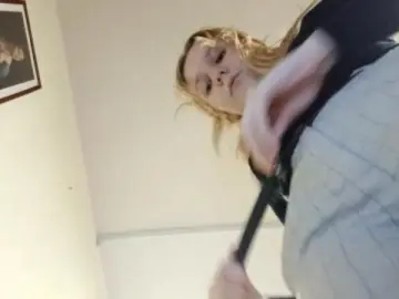 MY_BIG_MOUTH  live sex cam