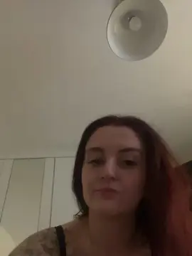 Poppy992  live sex cam