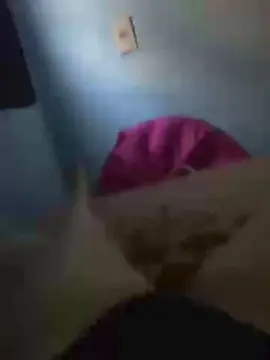 Lary87  live sex cam