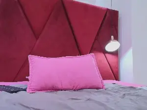 Anthonelaa__  live sex cam