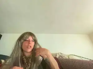 SpacerWoman  live sex cam