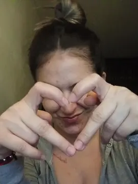 Ladykyhara  live sex cam