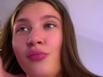 MaxineDeman  live sex cam