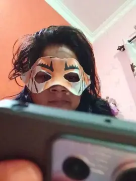 Queen076  live sex cam