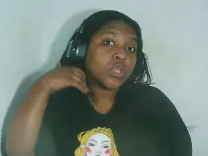 Chouchou196  live sex cam