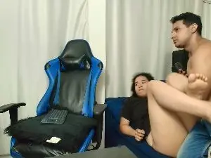 Couplee_horny  live sex cam