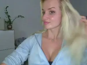 CorneliaBeauty  live sex cam