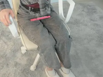 OssieBartell  live sex cam