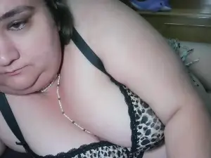 JuliaBanks  live sex cam