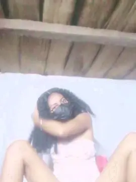 Lynshania  live sex cam