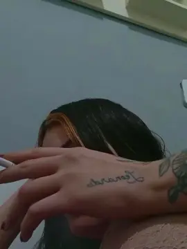 Vikali  live sex cam