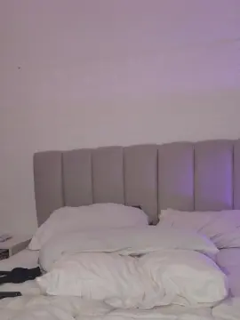 Apriilhot  live sex cam