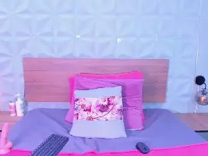 Sarah_Clars  live sex cam
