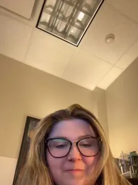 Curvybaby8182  live sex cam