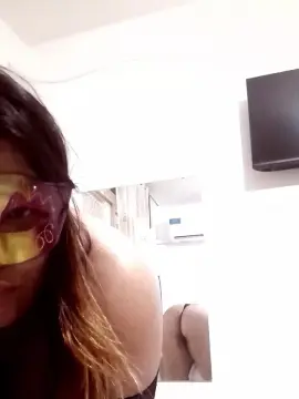 Jessy318  live sex cam