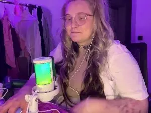 CordiePeinado  live sex cam