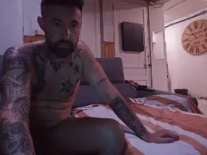 Cuniman595  live sex cam