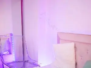 NaomiAmora  live sex cam