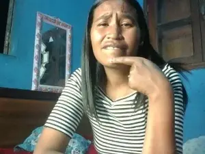 Alissa4  live sex cam
