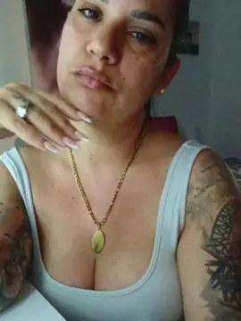 Klaudiafr3  live sex cam