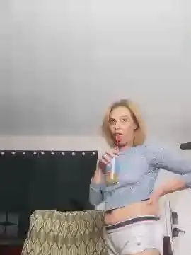 Tabby86  live sex cam