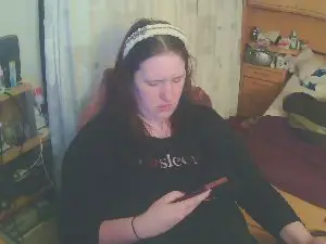 Hotwife2026  live sex cam