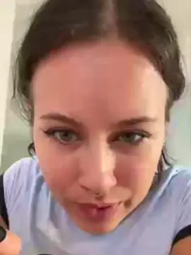 Stephshiny  live sex cam