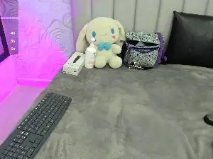 AlexaFoxy18  live sex cam