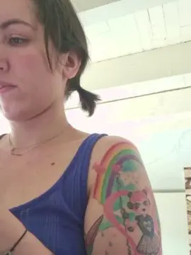 TuttiFrutty35  live sex cam
